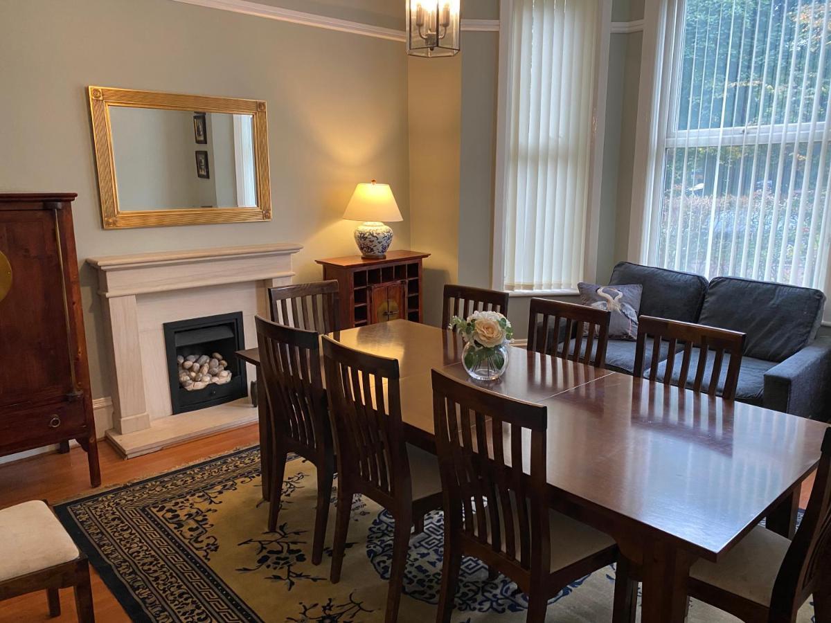 Villa With Park Views Close To Liverpool Centre Exterior photo